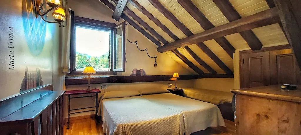 Hotel Restaurante Casa Frauca_Broto_slider_image_3