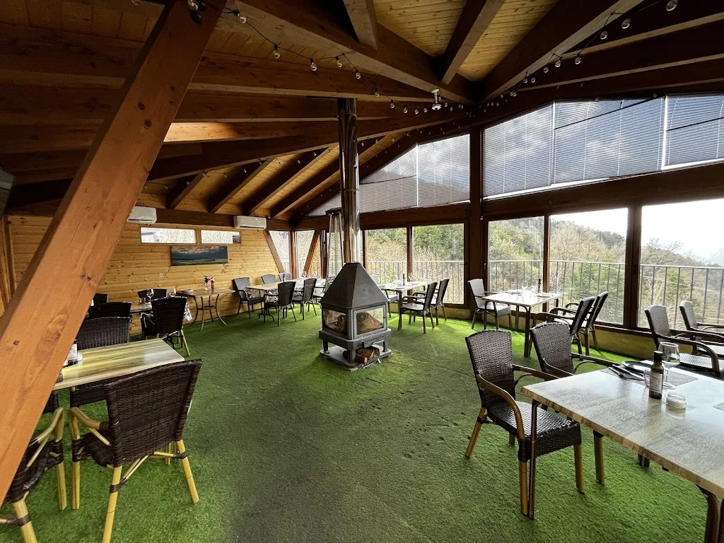 Restaurante Balcón del Pirineo Aragonés restaurant in Broto