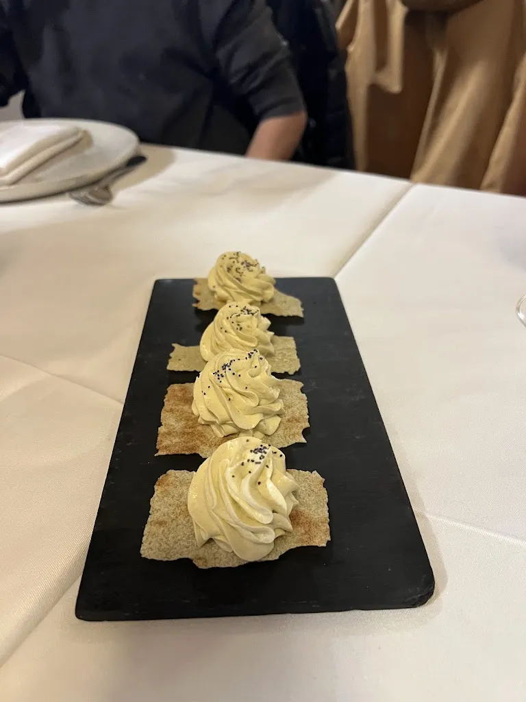 Doga Ozyurekli_Restaurante Chongastán_Castejón de Sos_review