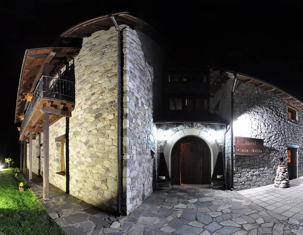 Hotel Restaurante Casa Arcas_Castejón de Sos_slider_image_1