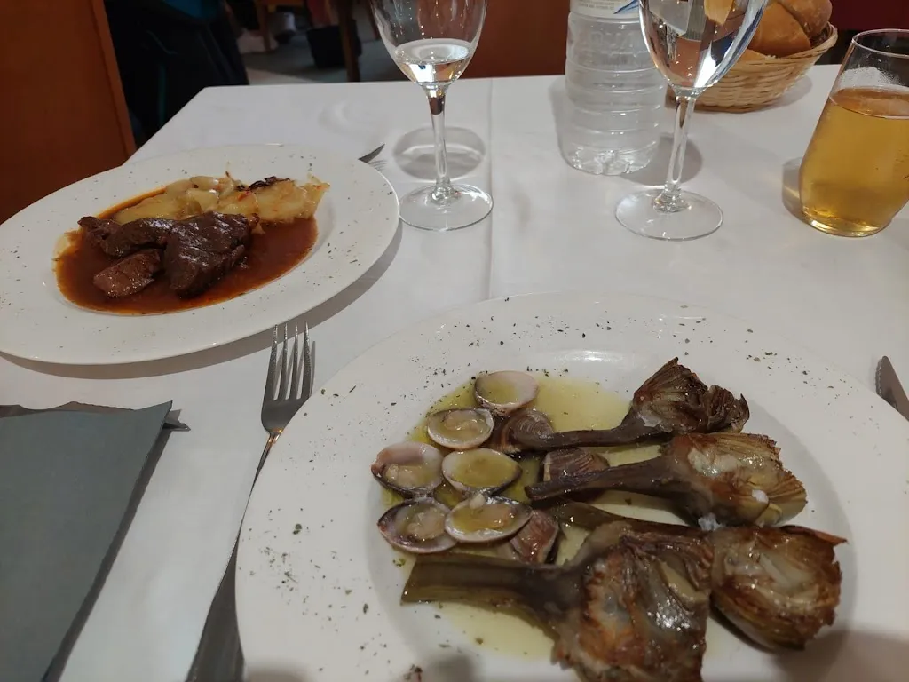 Amaia Zulu_Bar Restaurante Pirineos_Castejón de Sos_review