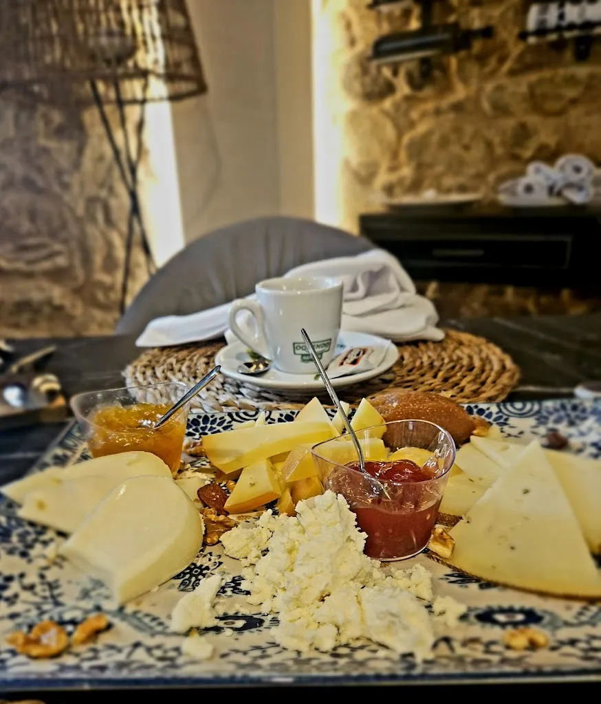 Declan Madden_Hotel Barometro - Restaurante Serpent de Camariñas_Camariñas_review