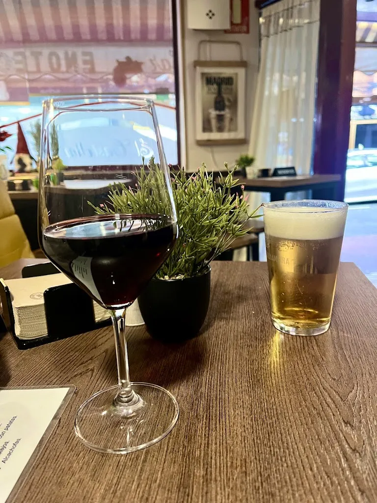 Silvia Prieto Hernandez_Enoteca El Castellar_El Castellar_review