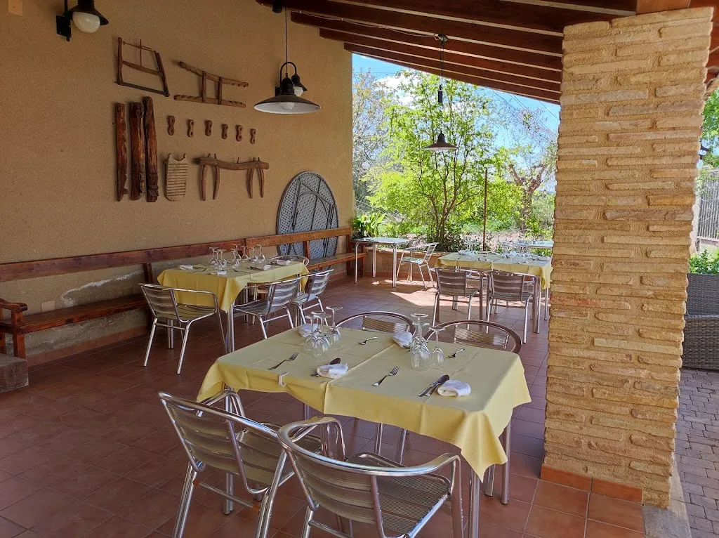 Hotel Restaurante Mesón de Colungo_Colungo_slider_image_1