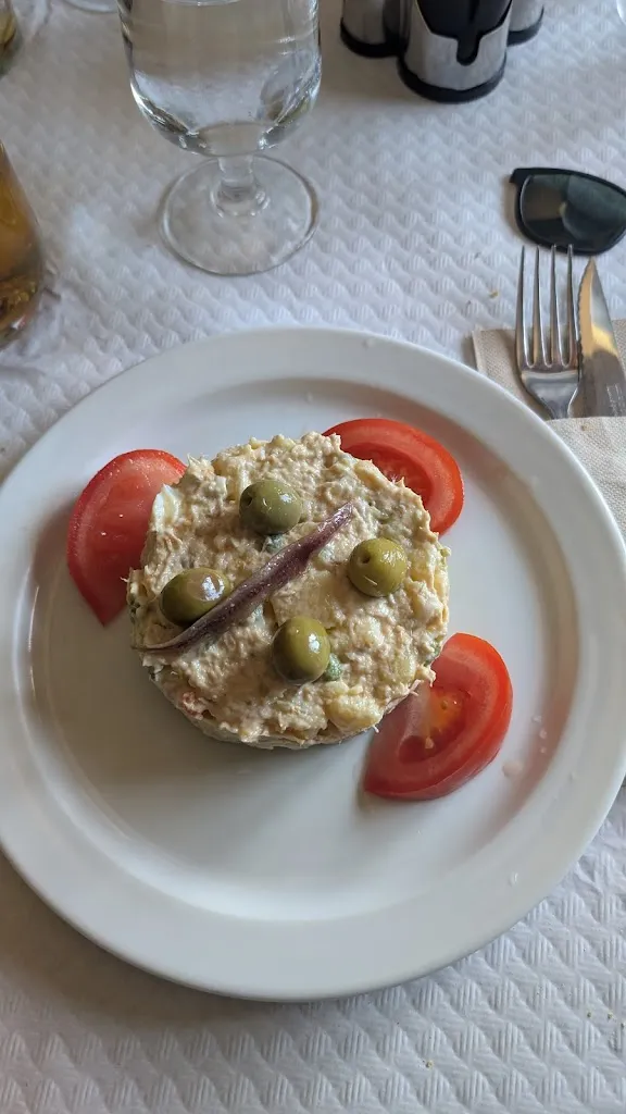 Sergio G_A OLLA_Colungo_review