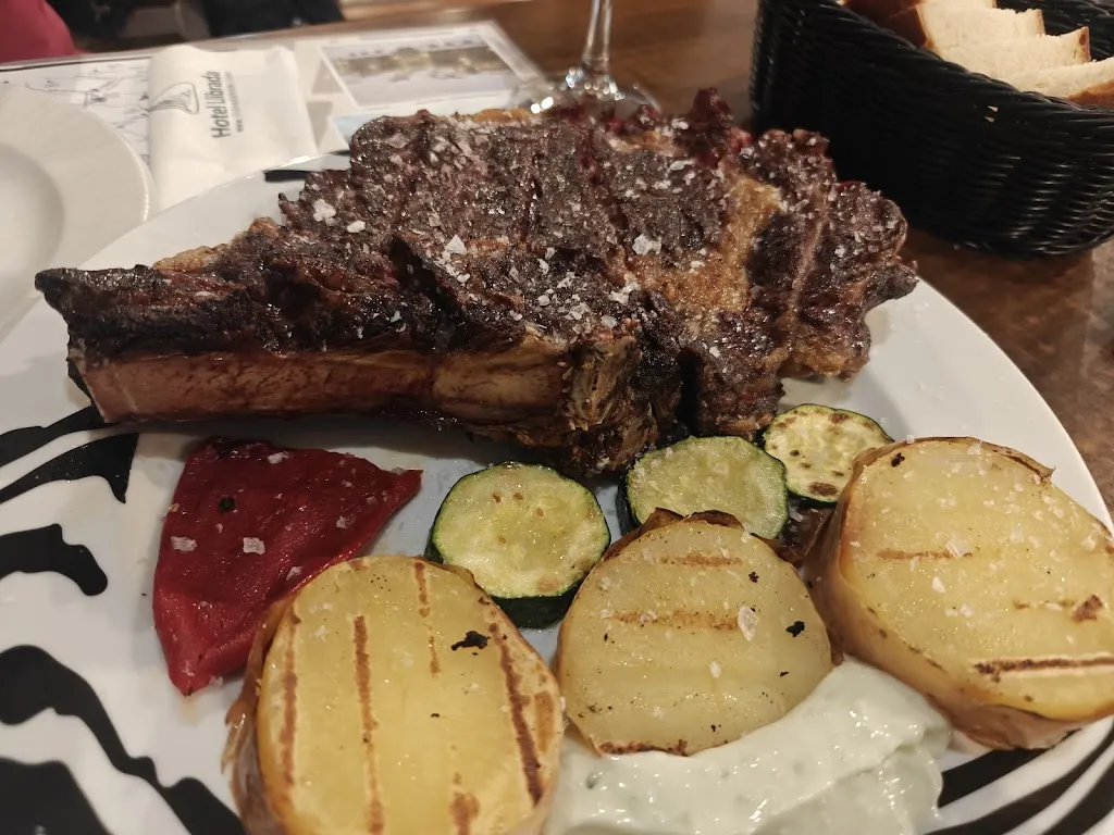 Restaurante La Brasa_Benasque_slider_image_3