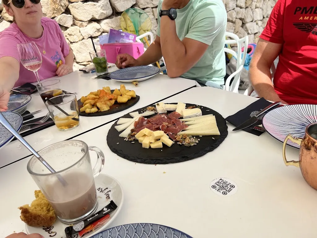 Ace “Ace” The Great_Mandala Beach Bar_Benissa_Bewertung