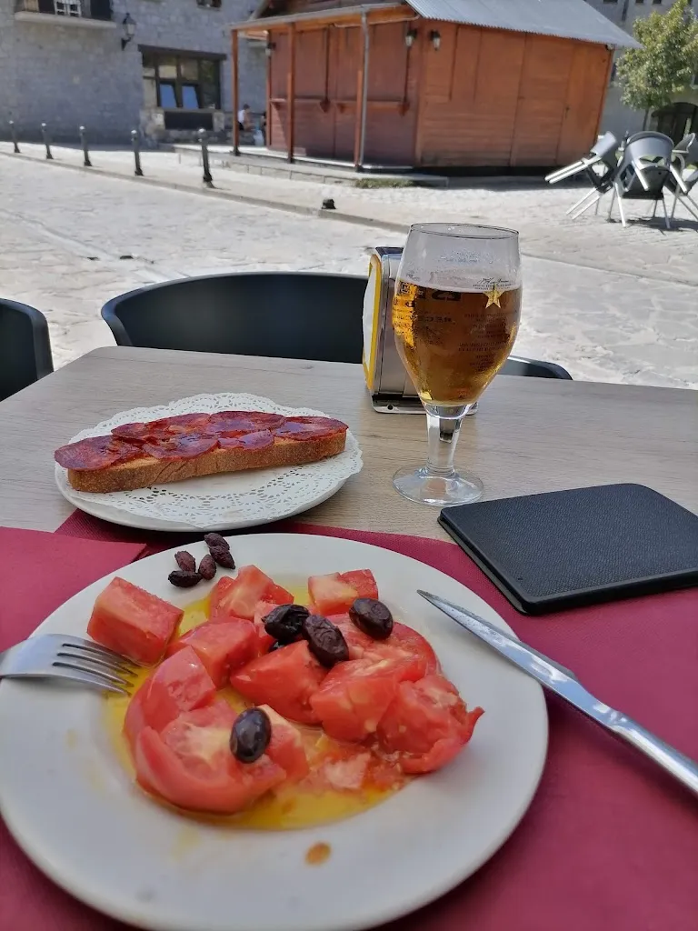 La Taberna Del Ixarso_Benasque_slider_image_2