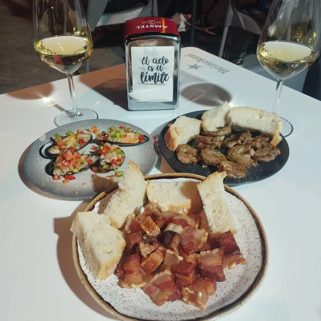 Bar Plaza_Benasque_slider_image_2