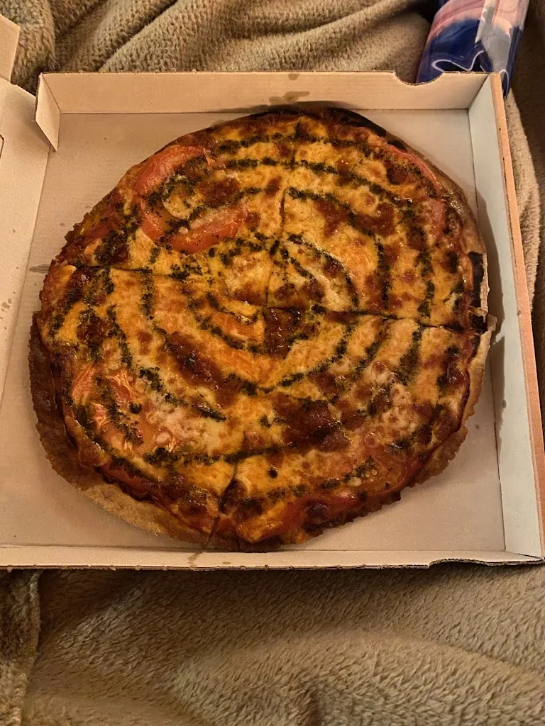 Ivy Hensley_Pizzería La Tea_Benasque_review