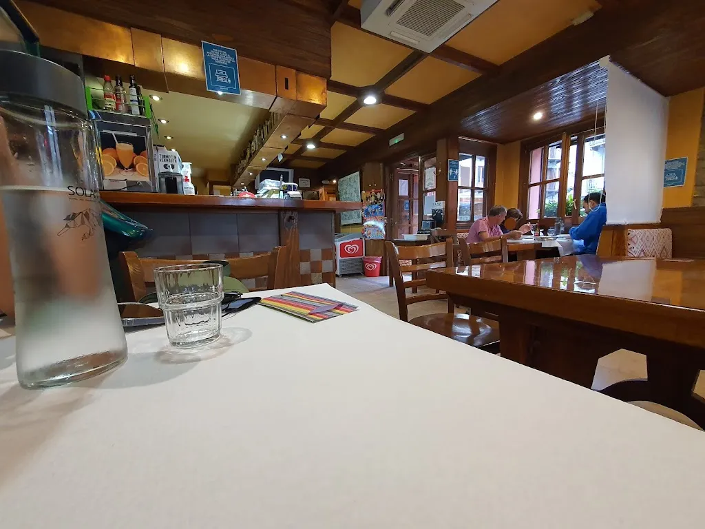 I. Fuertes_Cafeteria Casa Roldán_Benasque_recensione