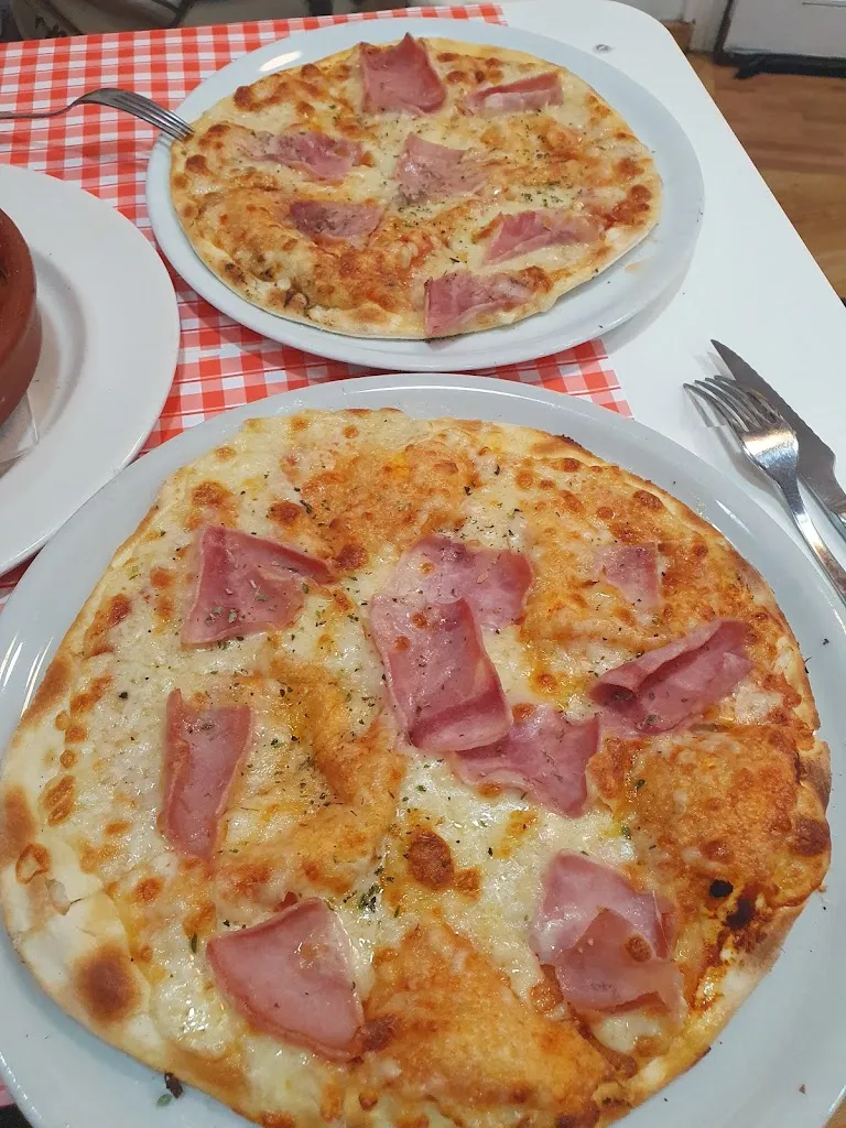 Pizzeria MammaMia_Benasque_slider_image_2