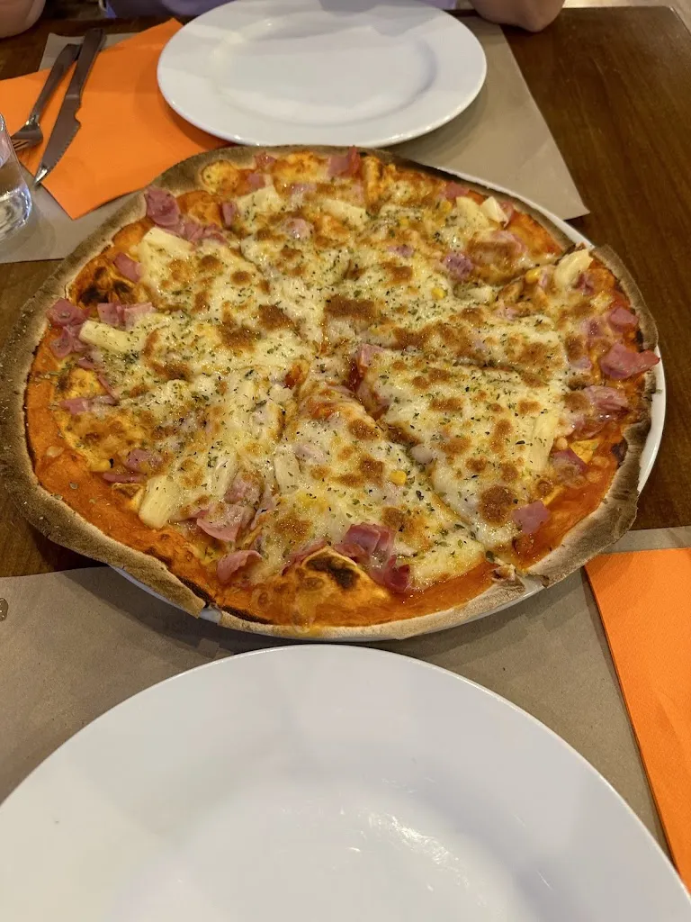 Menu_pizzeria hamburgueseria les someres_Benasque_image_3