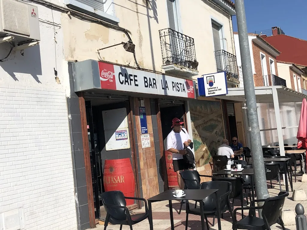 Cafe Bar La Pista_El Burgo de Ebro_slider_image_1