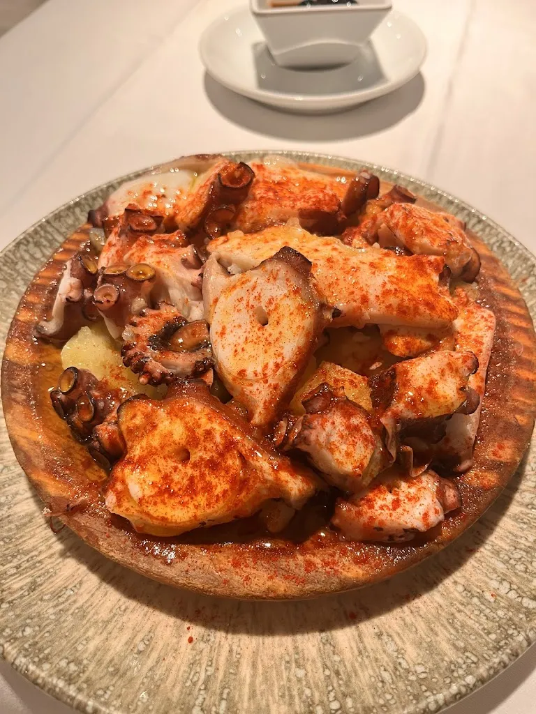 Uyen Nguyen_Meson Restaurante As Fontes_Fonz_Bewertung