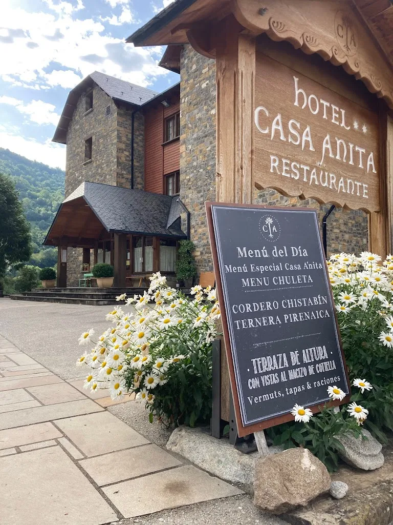 Hotel Gastronómico Casa Anita restaurant in Gistaín