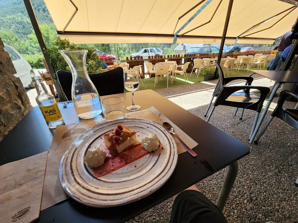 Dale Stone_Casa Ruche_Gistaín_review