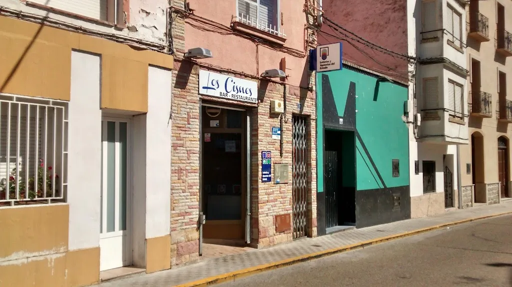 Bar Los Cisnes restaurant in Gurrea de Gállego