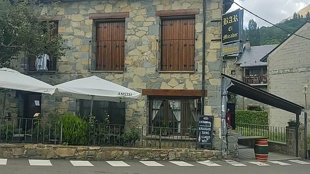 Restaurante El Mirador_Hoz de Jaca_slider_image_2