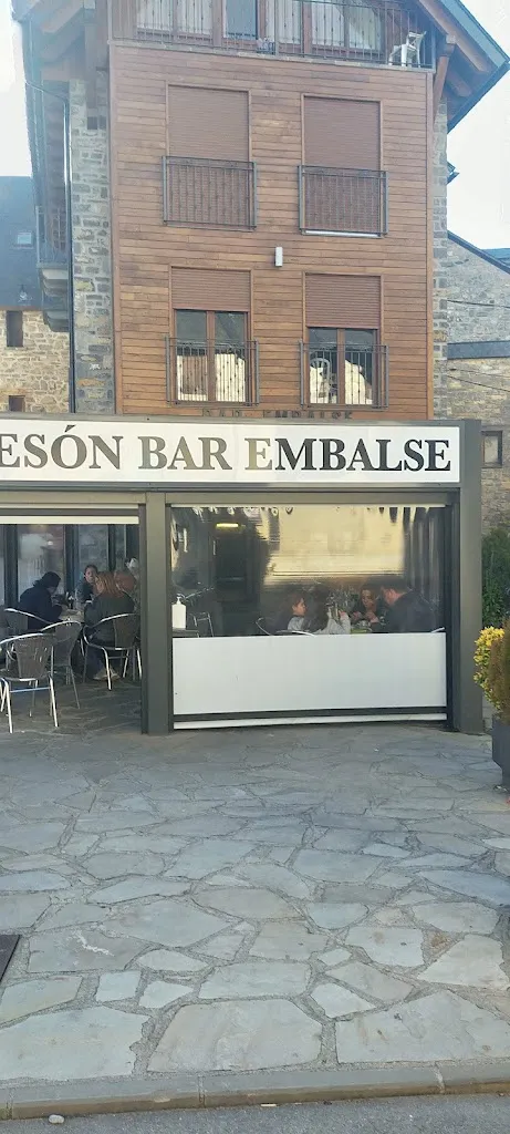 Restaurante El Embalse restaurant in Hoz de Jaca