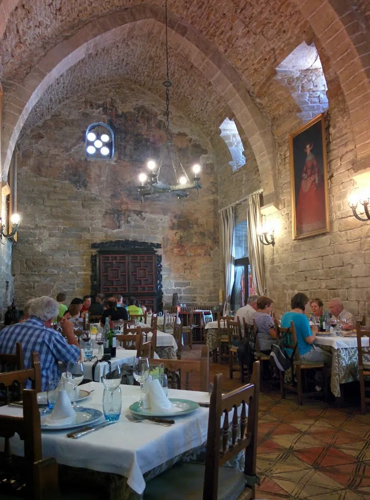 Explotaciones Turísticas del Isabena S.Cv. restaurant in Isábena