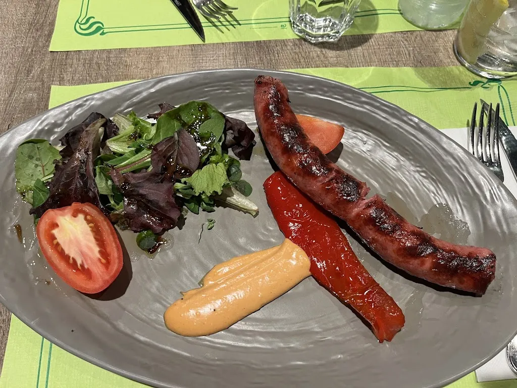 Meruert Rakhimova_Hotel Restaurante Lleida _Graus_recensione