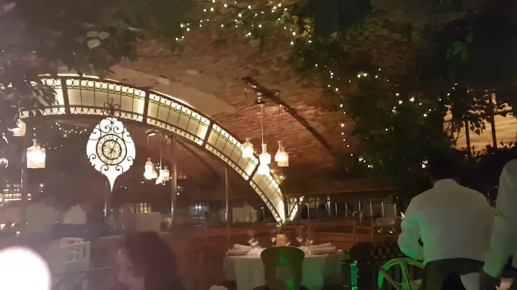 Restaurante Ultramarinos Quintin_Graus_slider_image_2