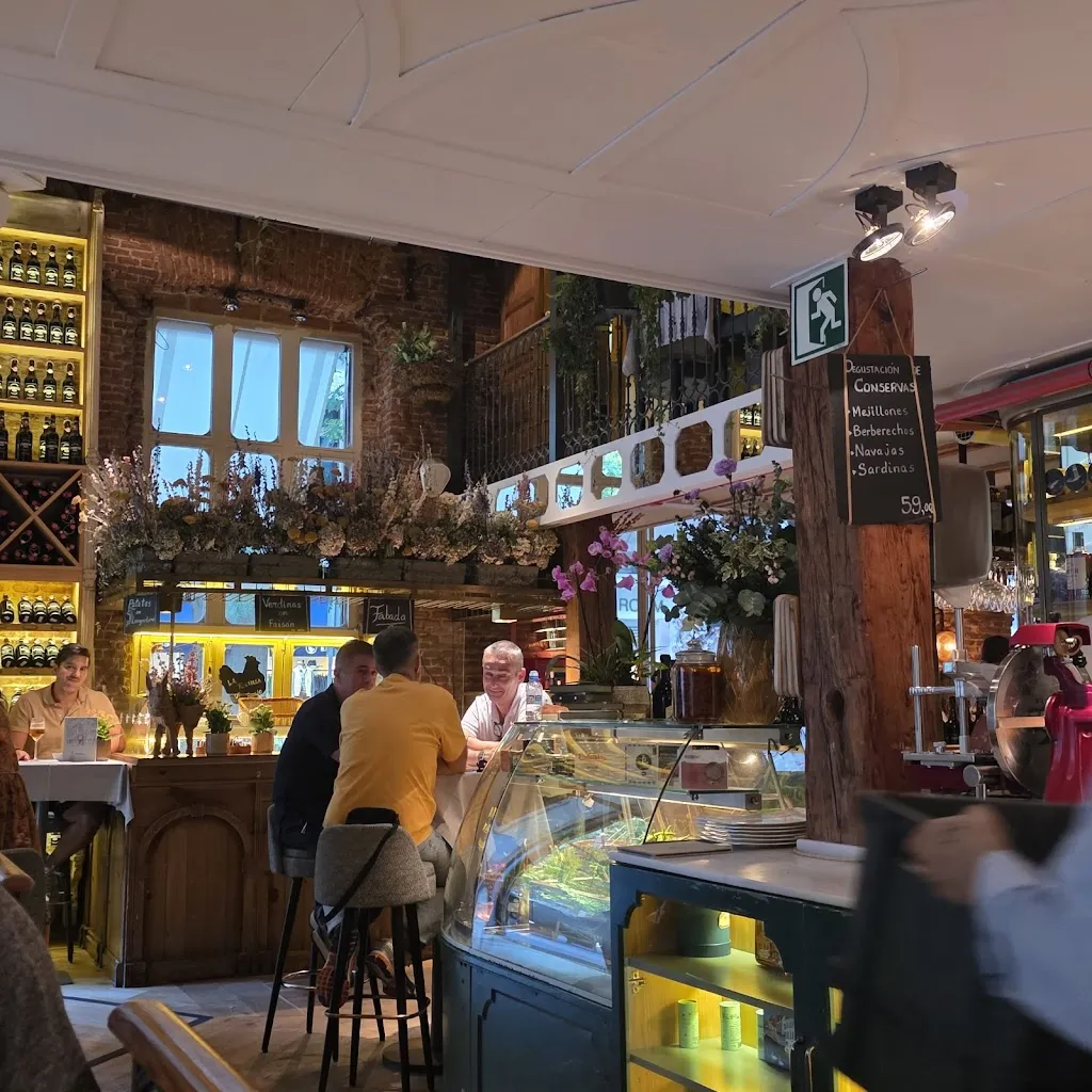 Restaurante Ultramarinos Quintin_Graus_slider_image_3