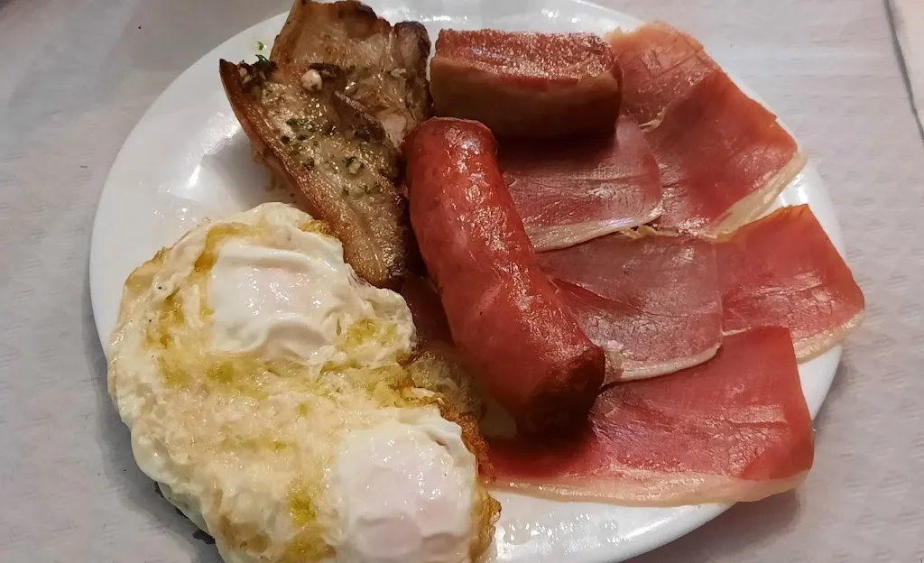 Bar Restaurant El Bello Rincón_La Ginebrosa_slider_image_3