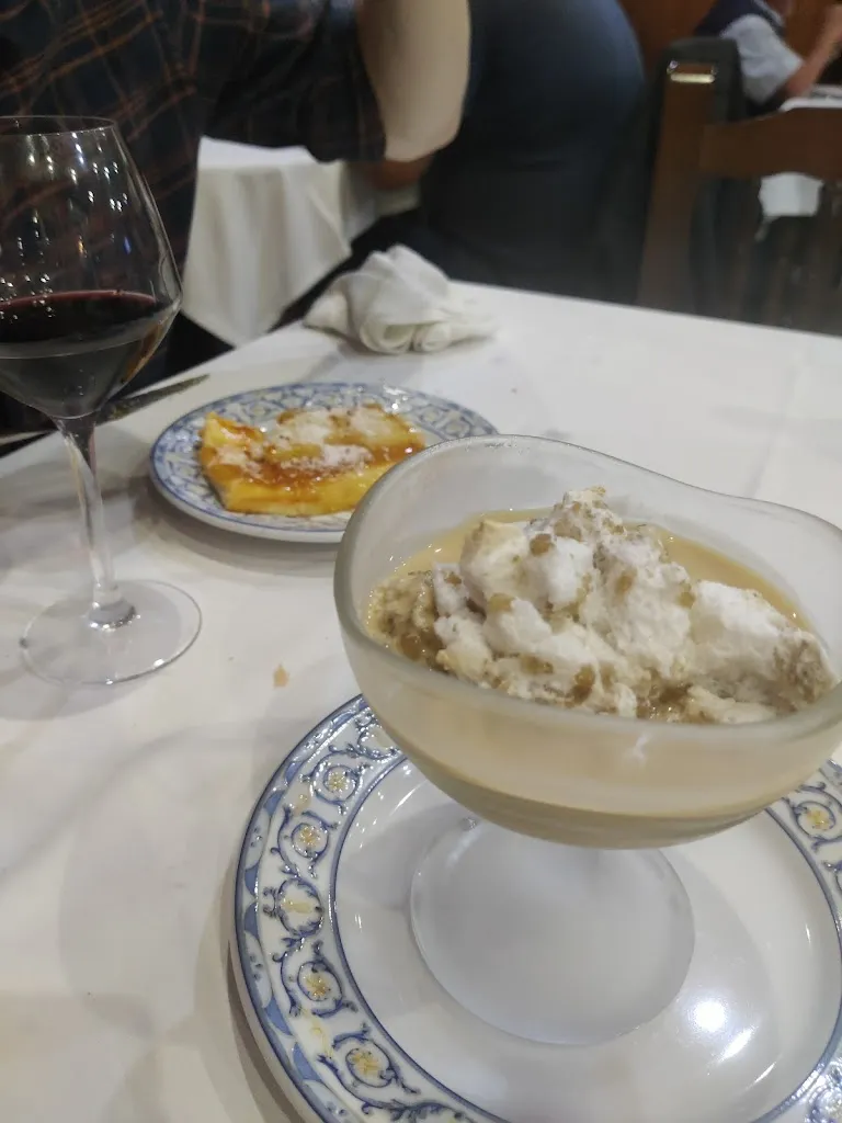 Sophie Weller_Casa Amada_La Iglesuela del Cid_review