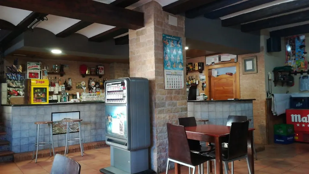 Bar Tropezón restaurant in La Iglesuela del Cid