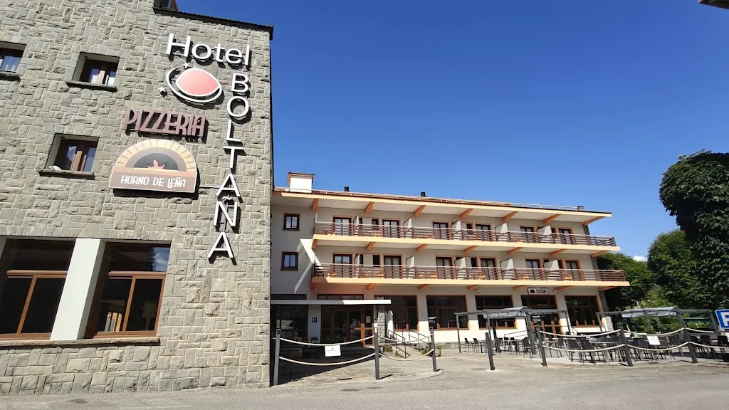 Andy Stevens_Hotel Boltaña_Laspuña_review