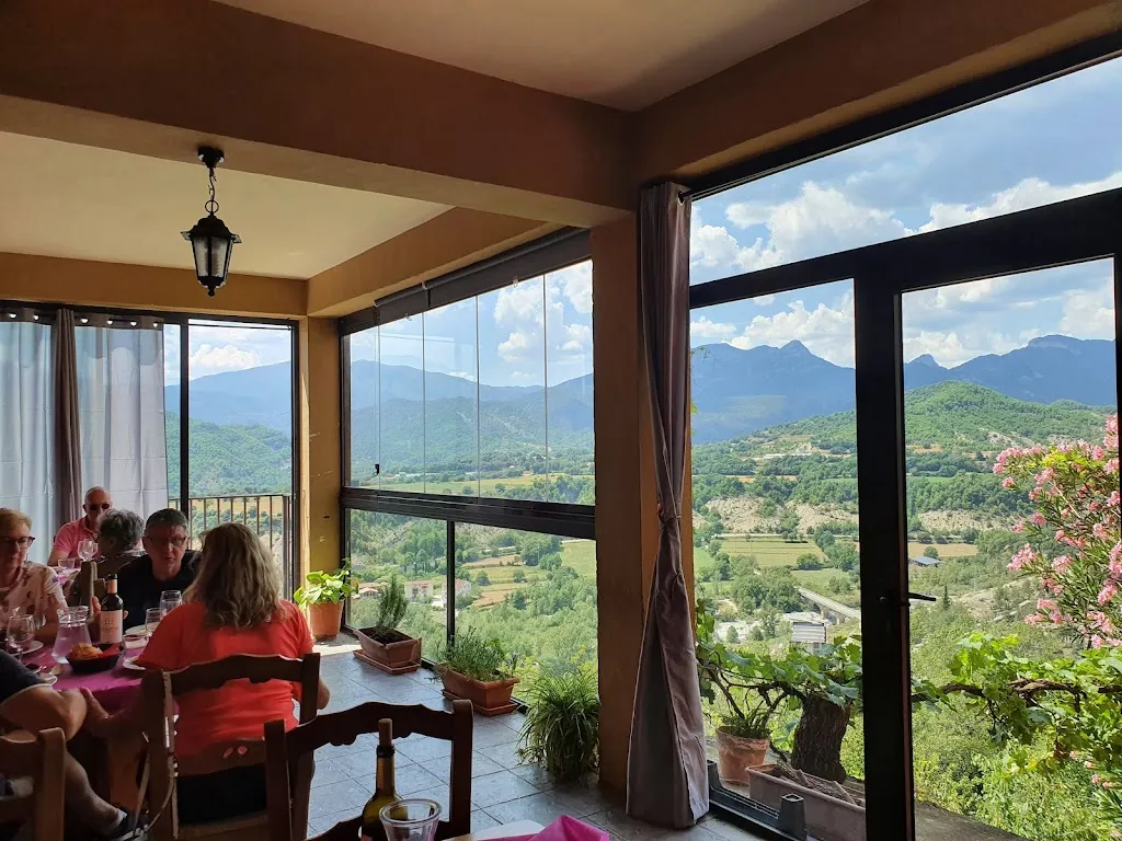 Mayte Fernandez_Casa Sidora_Laspuña_recensione