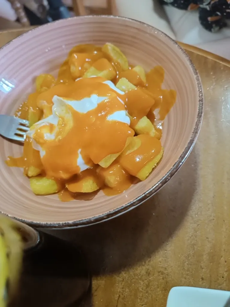 Manoli Aguilar_Mesón Caparrós_Loscorrales_recensione