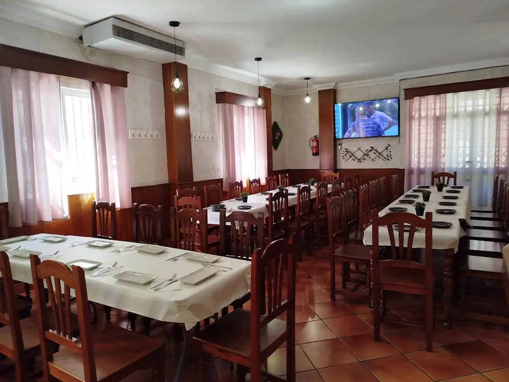 Mesón Caparrós restaurant in Loscorrales