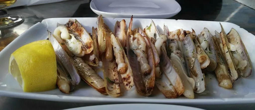 Beatriz Poncela Rebollo_Café Bar Playa_Camariñas_review