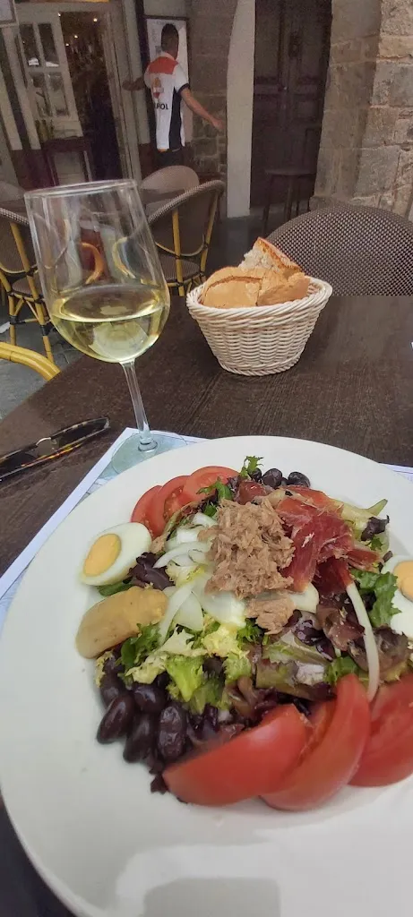 Dee TP_El Almacén de la Catedral_Jaca_review