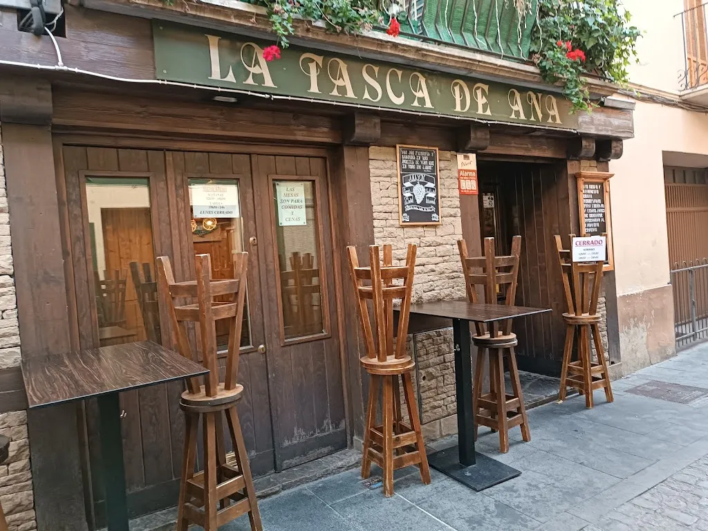 Bar La Tasca de Ana restaurant in Jaca