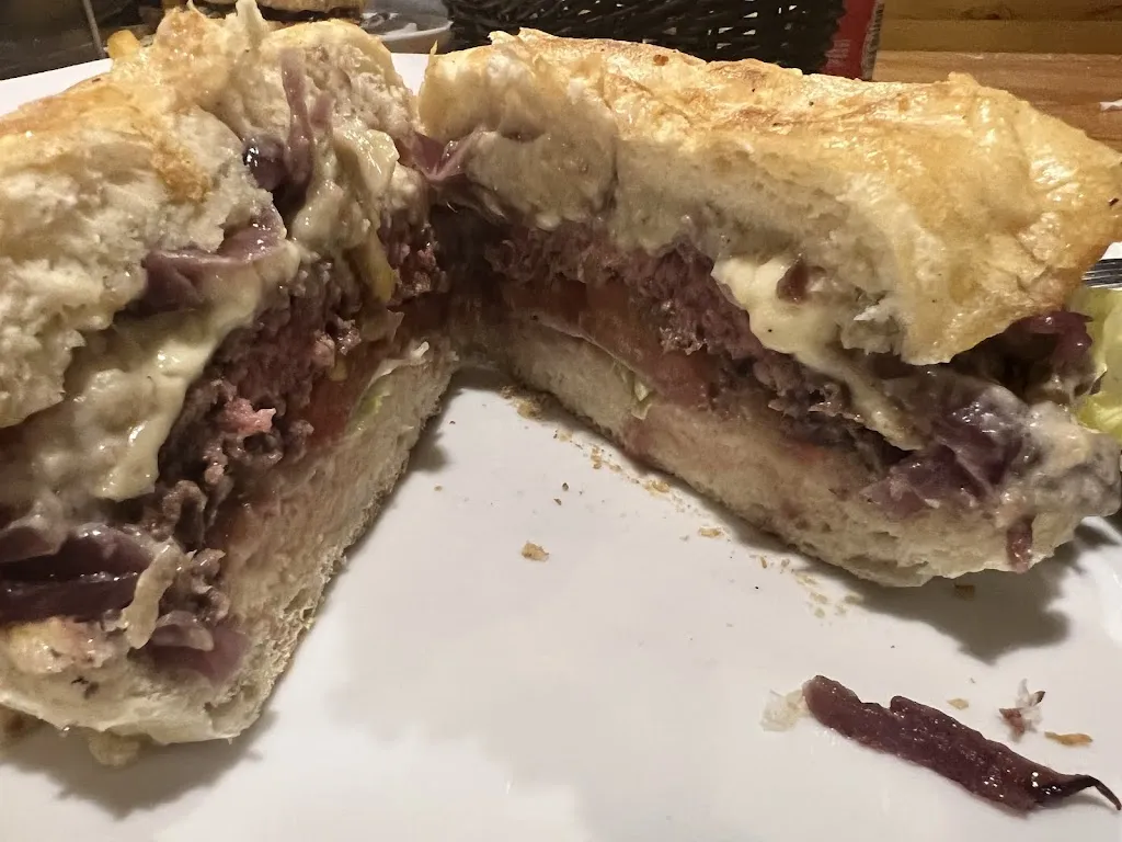 Jesus Pérez_Casa Esteban_Jaca_recensione