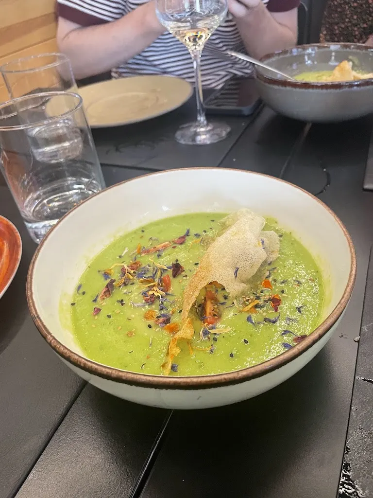 Becky Stevens_Ultramarinos Jaca_Jaca_review