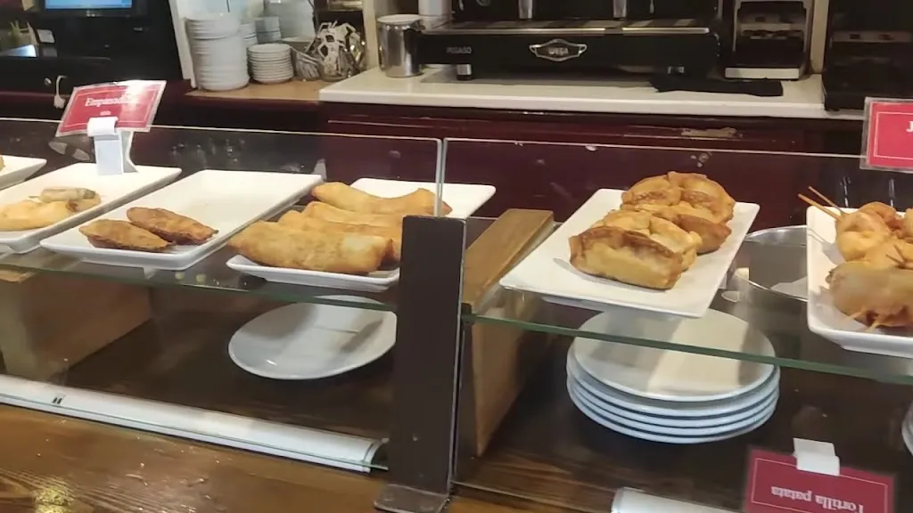 Bar Casa Fau_Jaca_slider_image_2