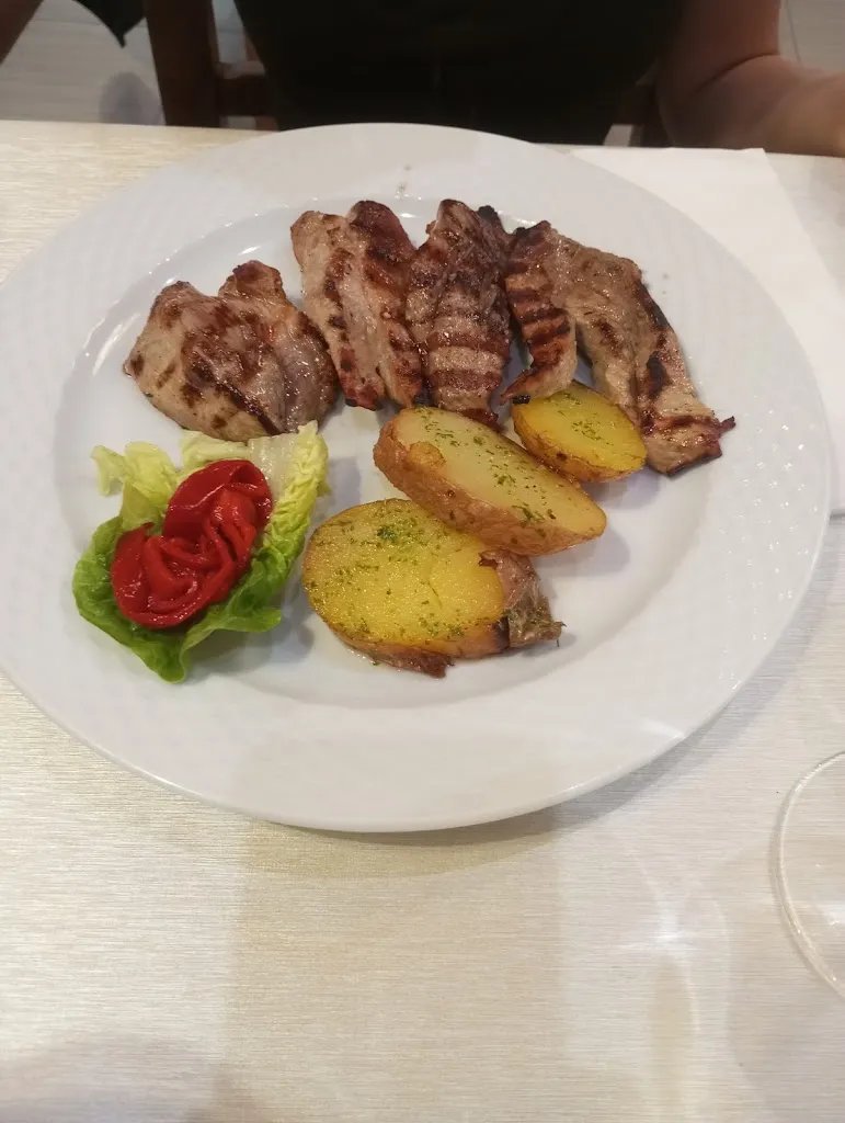 Israel Losada Sevilla_Restaurante Atalaya_La Almunia de Doña Godina_review