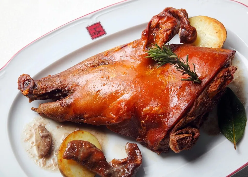 Hotel Restaurante El Patio_La Almunia de Doña Godina_slider_image_2