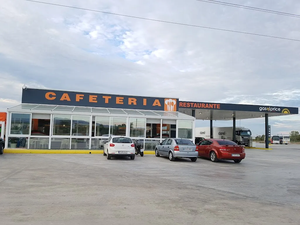 Cafetería-Restaurante Gasolprice_La Almunia de Doña Godina_slider_image_1