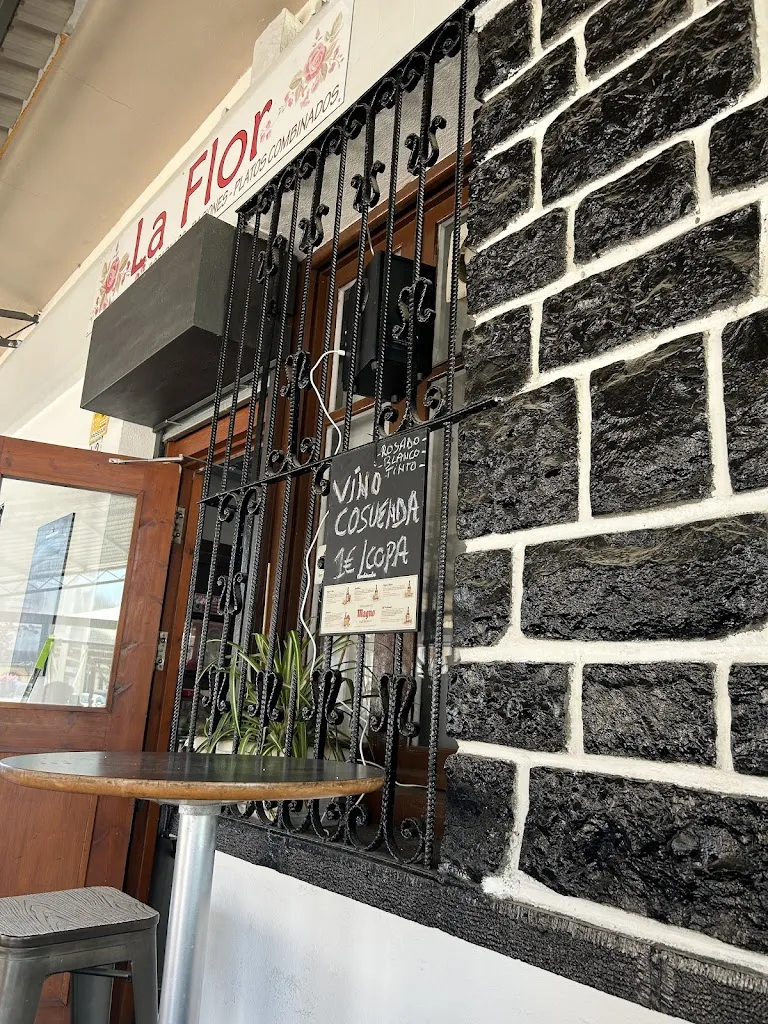 Manuel_Cafetería Bocatería La Flor_La Almunia de Doña Godina_review