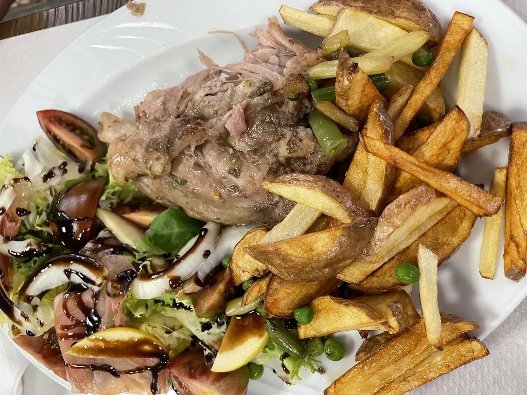 Lucía P_Cafetería Bocatería La Flor_La Almunia de Doña Godina_review