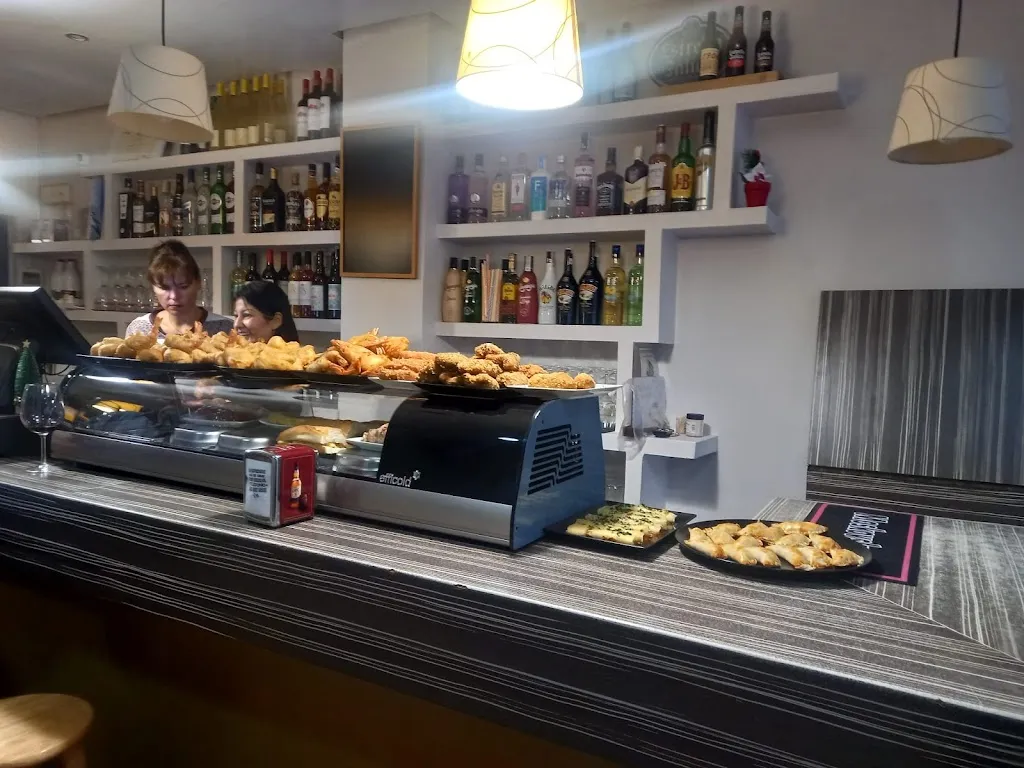 Periflus Tapas Bar_La Almunia de Doña Godina_slider_image_3