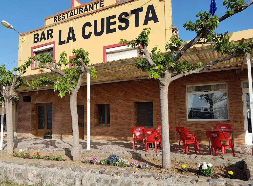 Bar Restaurante LA CUESTA restaurant in La Almunia de Doña Godina