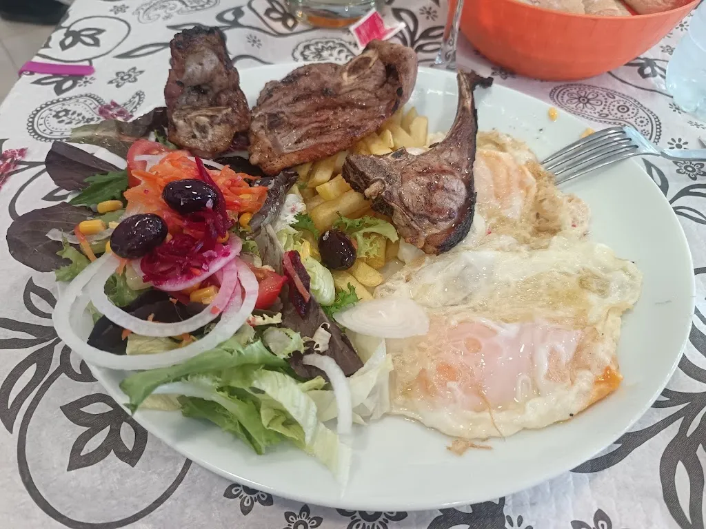 Almudena Ibáñez_Área 220_La Almunia de Doña Godina_review