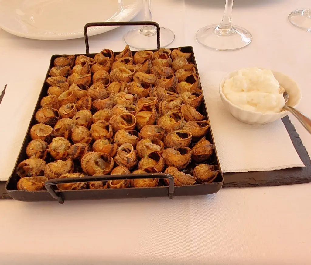 Restaurante la Amistad_Monzón_slider_image_2